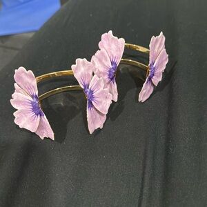 Flower cuffs